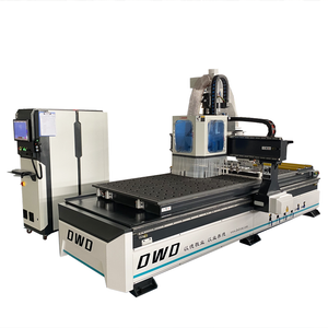 Automatic CNC Router With Linear Tool Magazine For Panel Furniture